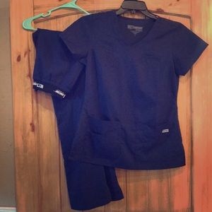 Grey’s anatomy active scrubs
